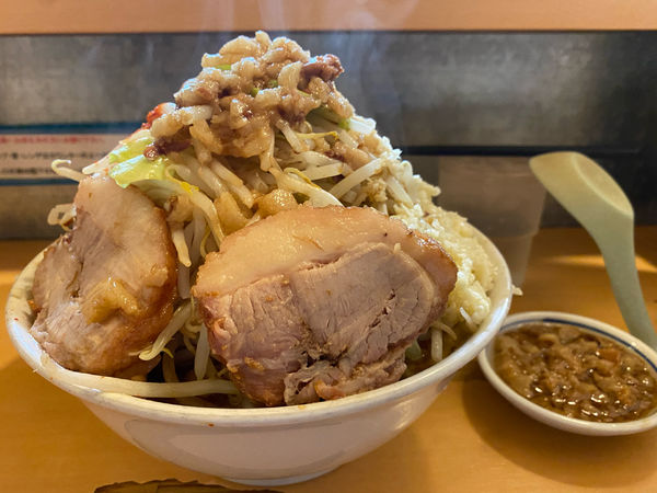 「ラーメン全マシ」@ラーメン荘 地球規模で考えろ 伏見本店の写真