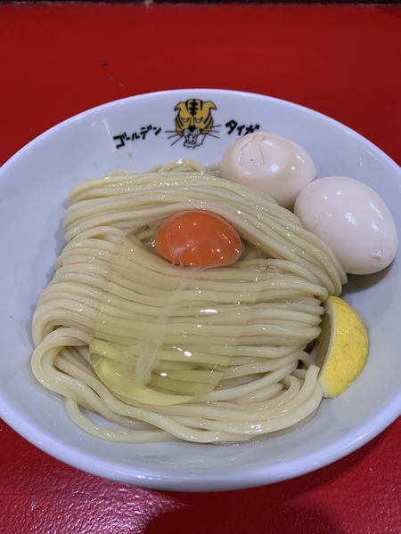「TKM650円 大盛り100円 味玉×2」@ゴールデンタイガーの写真