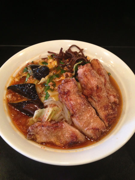 「鳳凰DX」@激辛拉麺 鷹の爪の写真