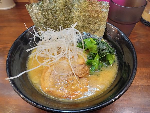 「味噌豚骨らーめん」@濃厚豚骨らーめん 吉春家の写真