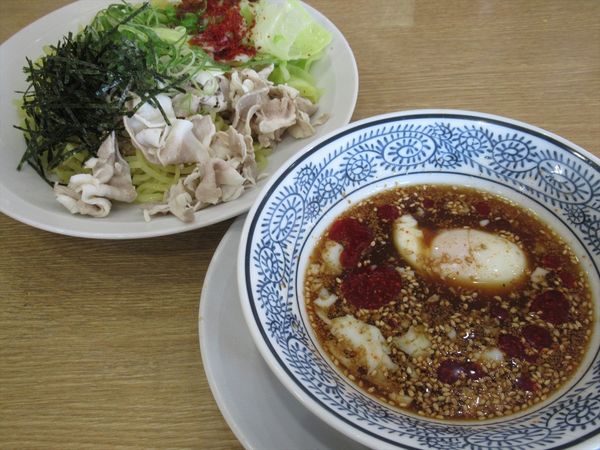 「【限定】旨辛肉つけ麺（中辛）（913円）」@丸源ラーメン 西府中店の写真