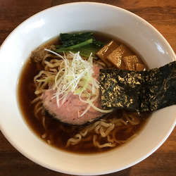 地鶏醤油ラーメン　850円