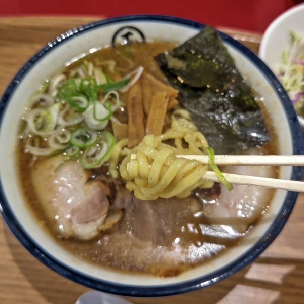 「中華そば(900円)」@中華そば 玉 ららぽーと福岡店の写真