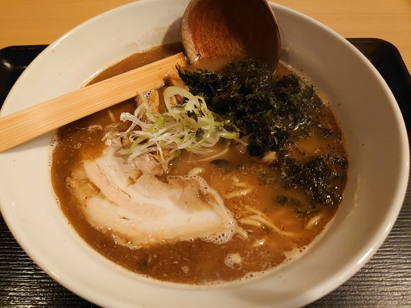 「炙り醤油全部のせ」@麺処 福吉 極の写真