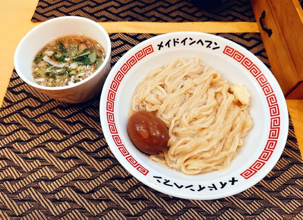 「艶つけ麺大+味付け玉子」@メイドインヘブンの写真