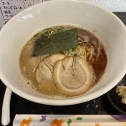 豚骨ラーメン700円