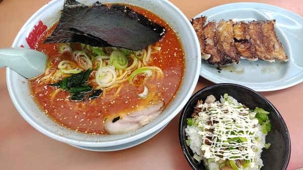 「辛味噌ラーメン　Cセット」@ラーメン山岡家 鷲宮店の写真