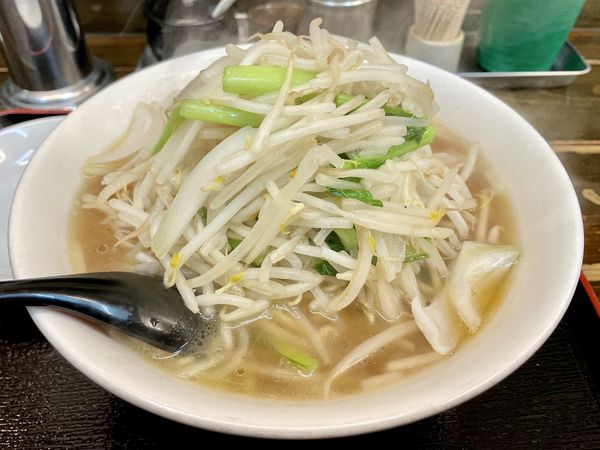 「もやしてんこ ＋ ジャンボ餃子２個」@一圓 三鷹北口店の写真