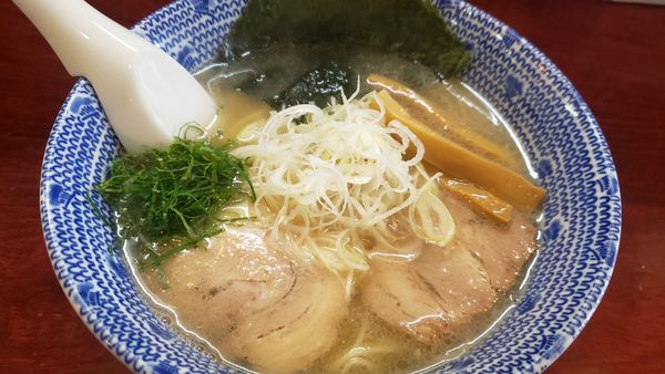 「塩 細麺」@麺や ふくろうの写真