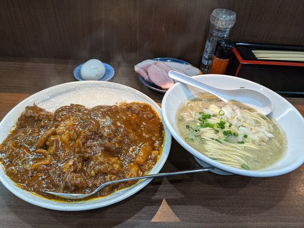 「A5和牛の牛スジカレー」@Noodle&Spice curry 今日の1番の写真