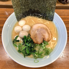 横濱家系ラーメン 龍乃家の画像