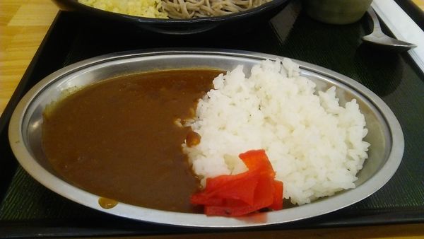 「ミニカレー 180円＋冷したぬきそば 430円」@そばうどん 都夢の写真