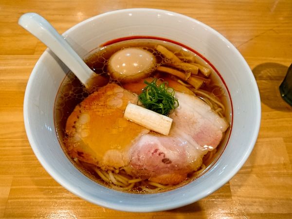 「らーめん正油」@川の先の上の写真