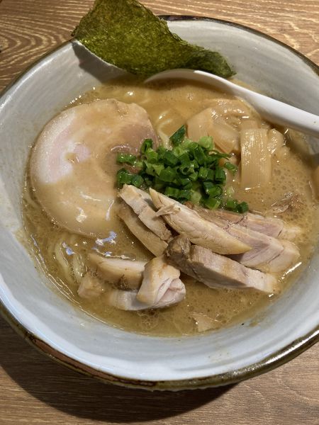 「らーめん、チャーシュー」@風雲児 東京ラーメン横丁店の写真