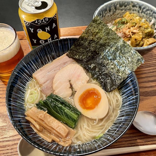 「塩ラーメン＋ミニカレー（豚）＋よなよなエール」@Omirukの写真