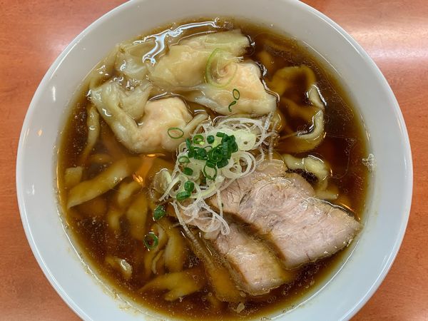 「海老ワンタンメン濃口」@日陰の写真