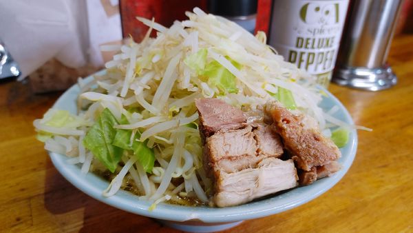 「ラーメン(ヤサイ)￥800」@ラーメン髭の写真