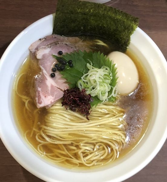 「上中華　味玉メジカ熟成醤油　1,090円」@メヂカそば 吟魚の写真