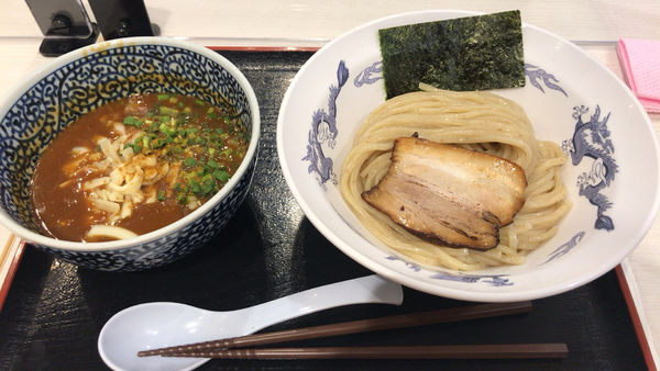 「カレーつけめん　￥830」@豚骨一燈 アリオ葛西店の写真