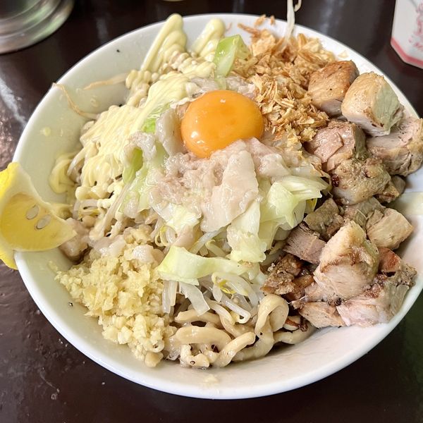 「塩汁なし（ニンニク少なめ・ショウガ・アブラ・マヨビーム）」@自家製麺 まさき（非乳化） 2号店の写真