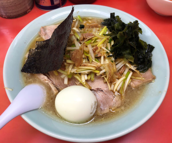 「ねぎチャーシューメン(小)＋ねぎ＋ゆでたまご」@ラーメン関口の写真