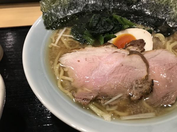 「正油とんこつ横浜ラーメン」@蟹喰楽舞 別館の写真