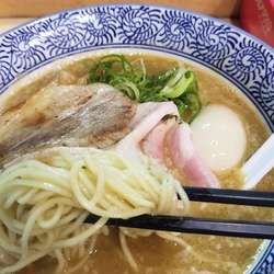 特製豚骨魚介ラーメン