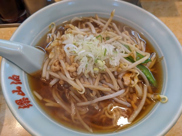「もやしラーメン」@中華 梁山泊の写真