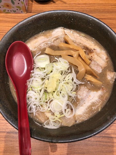 「にぼしらーめん　850円」@にぼしらーめん88 アスナル金山店の写真