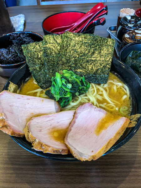 「ラーメン中盛（各種TP）」@横浜家系らーめん 天王家 寒川総本店の写真