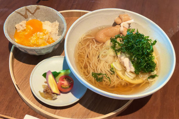 「島れもん醤油らぁめん & 島の野菜とかわばた味噌 & ミケの玉子」@島おでん MIKEの写真