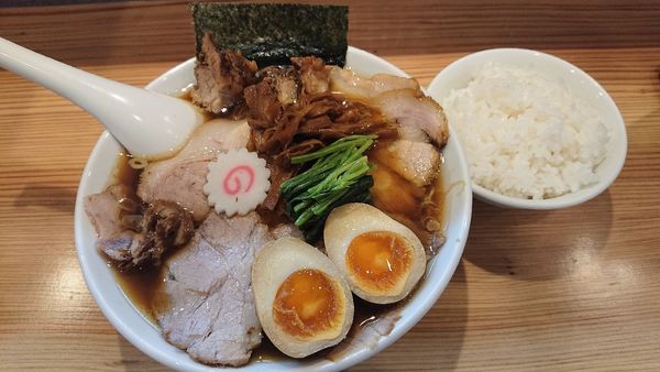 「しょうゆチャーシューメン，味玉，小ライス   1500円」@オランダ軒の写真