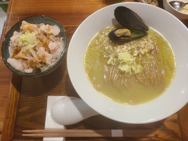 「かけ蕎麦と肉丼6/18」@むかんの写真