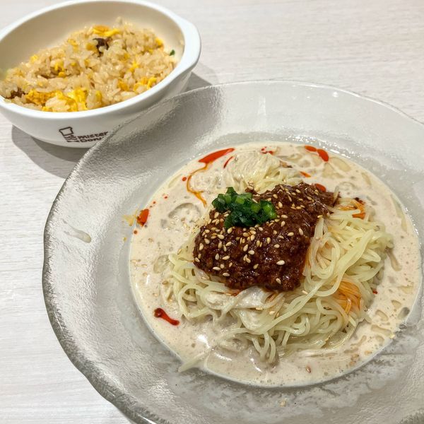 「胡麻豆乳涼風担々麺583円他」@ミスタードーナツ ららぽーとTOKYO-BAYショップの写真