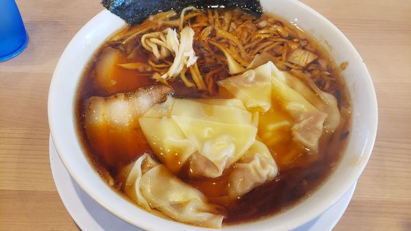 「ワンタンメン」@ラーメンいしい 市原店の写真