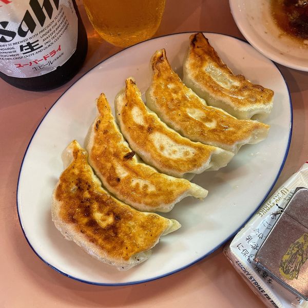 「にんにく餃子（５ヶ）」@餃子専科 Lee 新宿本店の写真