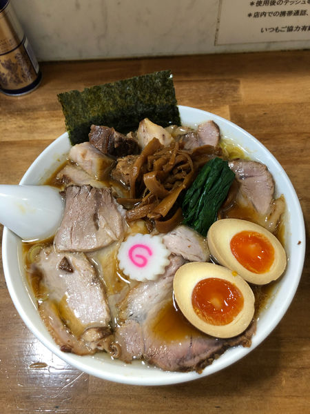 「醤油チャーシュー麺＋味玉」@オランダ軒の写真