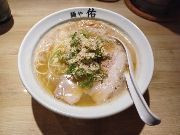 「鶏×魚×豚らーめん」@麺や 佑の写真