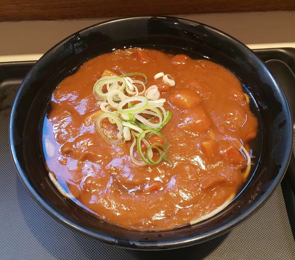 「カレーそば」@名代 富士そば 市ヶ谷五番町店の写真
