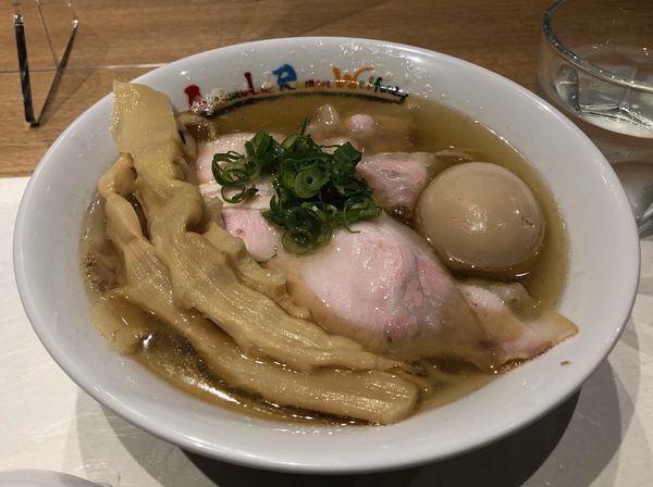 「特選塩中華そば」@塩中華そば おかだ なんばラーメン一座店の写真