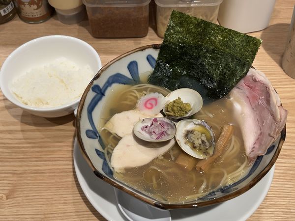 「蛤醤油トリュフバターらぁ麺」@貝と煮干し、時々濃厚の写真