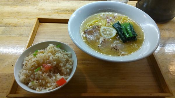 「真鯛ラーメン　950　鯛だしご飯　150」@真鯛らぁめん まちかどの写真