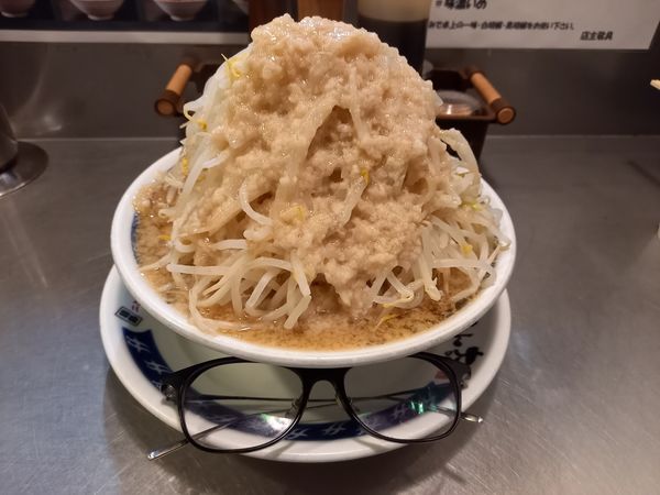 「らーめん(野菜増し、あぶら増し増し)」@らーめん大 蒲田店の写真