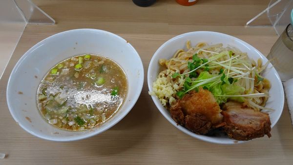「シークワーサーつけめん（1,000円）ニンニク少しヤサイ少し」@ラーメン荘 歴史を刻め 世田谷店の写真