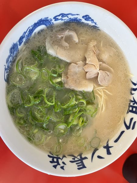 「とんこつラーメン（600円）」@元祖ラーメン長浜 元長屋の写真