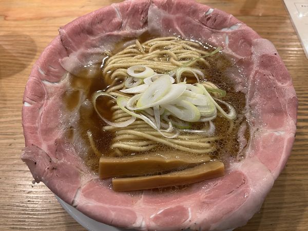 「ピストル（チャーシュー5枚）」@ラーメン大戦争 尼崎店の写真