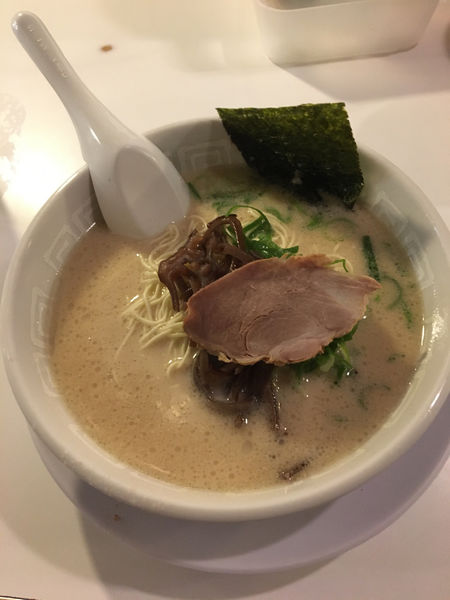「ラーメン 550円」@博多天神 新宿御苑店の写真