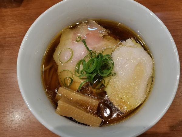「鶏醤油らぁ麺(小)」@らぁ麺 とうひちの写真