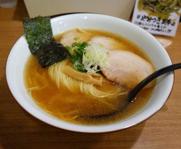 「丸鶏ラーメン（ハーフ）＋焼豚」@麺屋 はちどりの写真