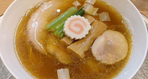 「羅臼昆布と鮭節の中華そば 1,100円」@中華そば 深緑の写真